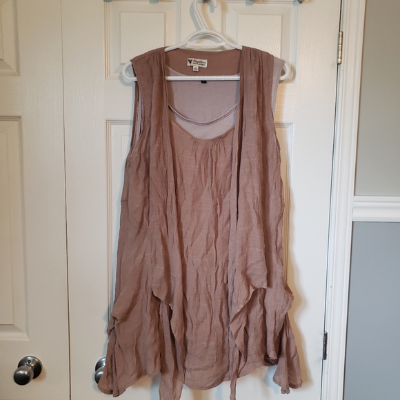 Summer 2 layer tank - Picture 1 of 4